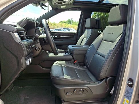 Certified 2024 GMC Yukon XL Denali w/ Denali Reserve Package AWD/4WD image 16