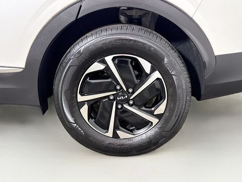 Used 2023 Kia Sportage LX AWD/4WD image 29