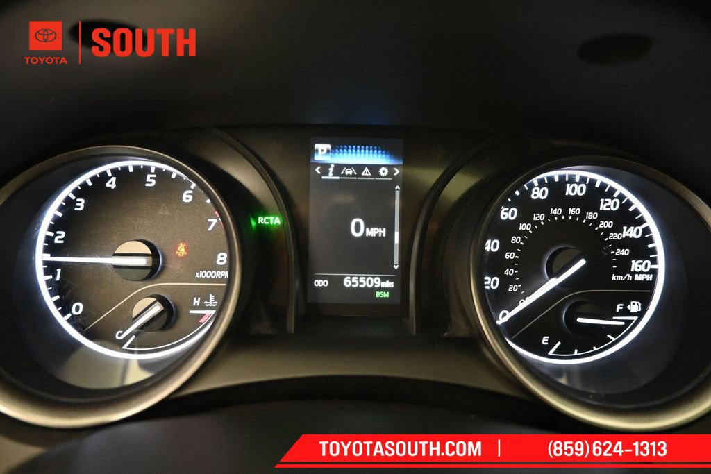 Used 2023 Toyota Camry SE w/ Convenience Package FWD image 12