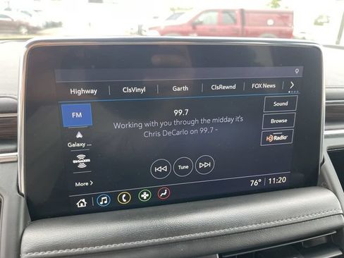 Used 2021 Chevrolet Tahoe LT AWD/4WD image 16