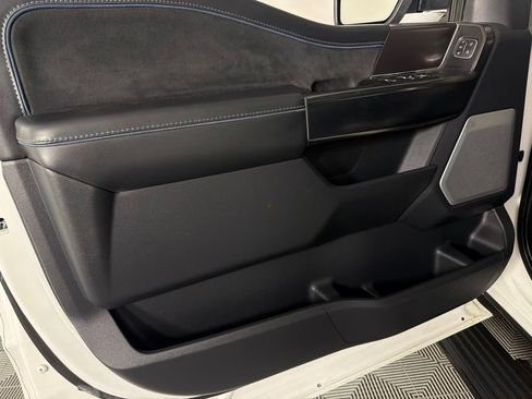 Used 2024 Ford F150 Platinum w/ FX4 Off-Road Package AWD/4WD image 27