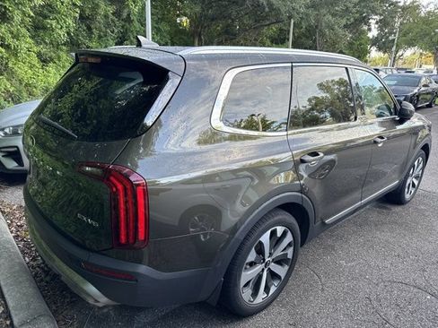 Used 2021 Kia Telluride EX w/ EX Premium Package FWD image 5