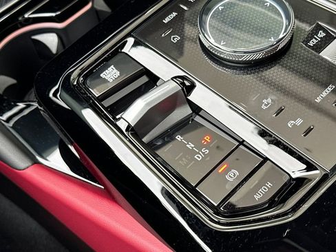 New 2026 BMW 530i 530i w/ Premium Package image 24