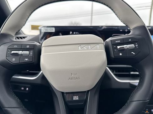 New 2026 Kia K4 GT-Line image 13