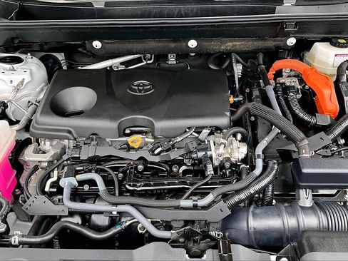 Used 2023 Toyota RAV4 SE AWD/4WD image 10