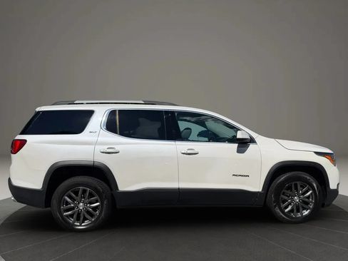 Used 2017 GMC Acadia SLT AWD/4WD image 4
