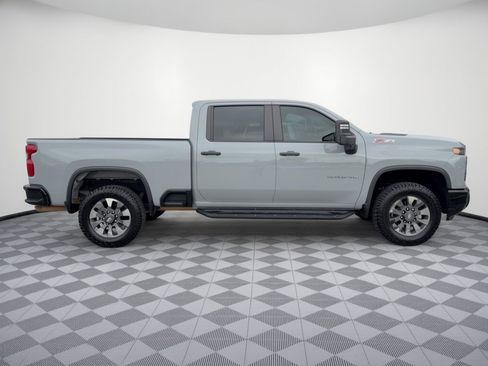 Used 2024 Chevrolet Silverado 2500 Custom w/ Custom Value Package AWD/4WD image 8