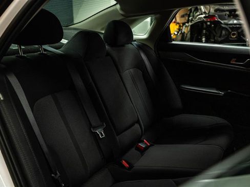 Used 2023 Kia K5 LXS image 11