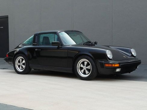Used 1987 Porsche 911 Carrera RWD image 5