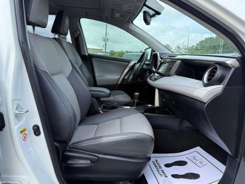 Used 2014 Toyota RAV4 Limited FWD image 39
