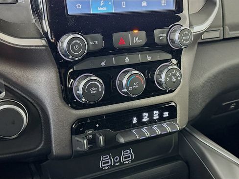 New 2026 RAM 1500 Big Horn AWD/4WD image 15