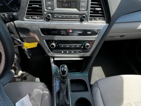 Used 2017 Hyundai Sonata SE image 23