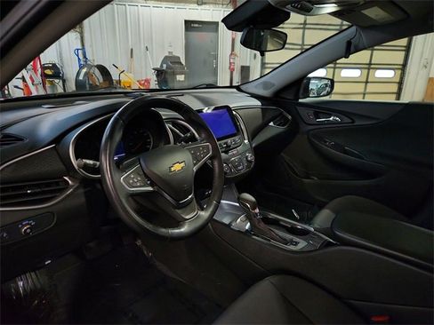 Used 2022 Chevrolet Malibu RS image 7