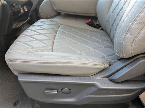 New 2026 Ford F250 XLT w/ FX4 Off-Road Package image 4