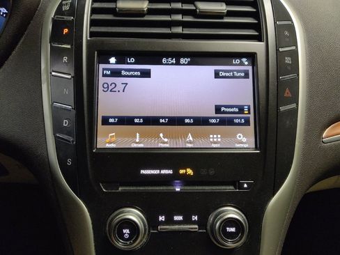 Used 2018 Lincoln MKC Select w/ Select Plus Package FWD image 25