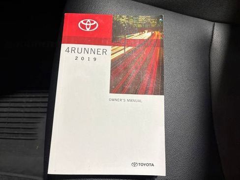 Certified 2019 Toyota 4Runner TRD Off-Road Premium image 30