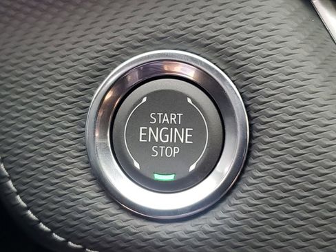 New 2026 Chevrolet Equinox LT w/ LPO, Floor Liner Package image 24