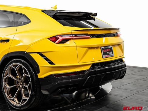 Used 2024 Lamborghini Urus Performante image 19
