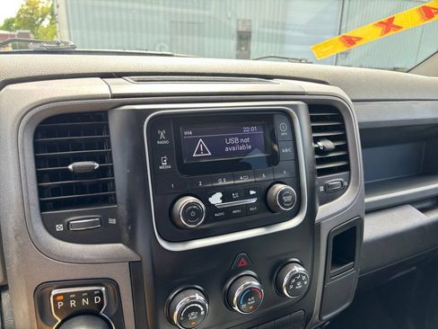 Used 2019 RAM 1500 Express AWD/4WD image 22