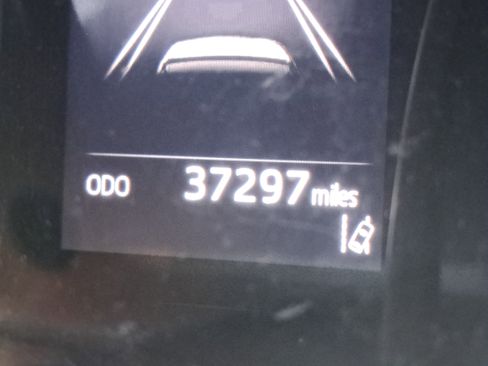 Used 2022 Toyota Camry LE image 22