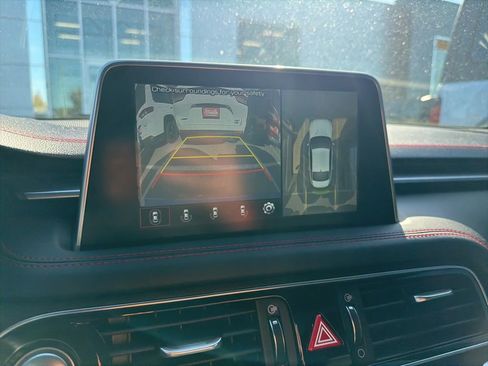 Used 2019 Genesis G70 3.3T Advanced w/ Sport Package image 18