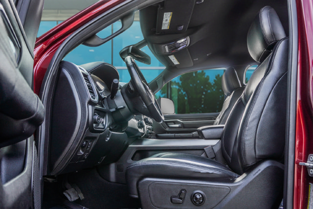 Used 2019 RAM 1500 Big Horn AWD/4WD image 10