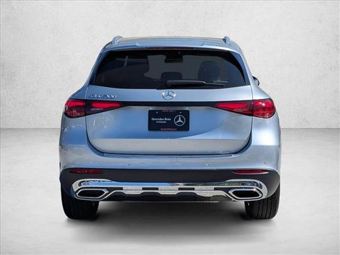 Used 2026 Mercedes-Benz GLC 300 image 8