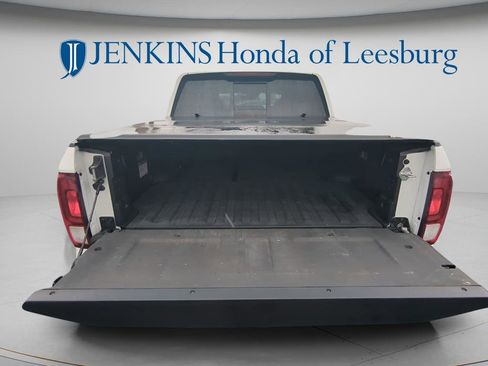 Certified 2023 Honda Ridgeline RTL image 13