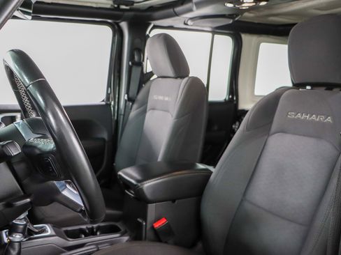 Used 2022 Jeep Wrangler Unlimited Sahara image 25