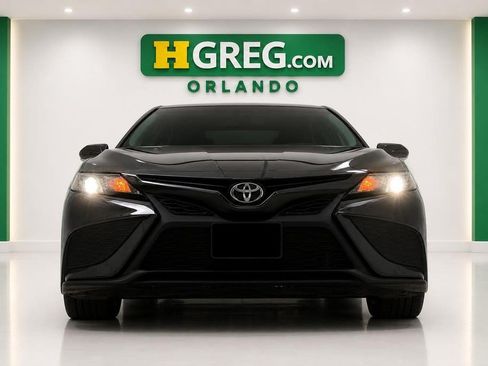 Used 2021 Toyota Camry SE w/ Carpet Mat Package (TMS) FWD image 4