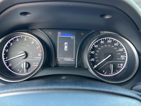 Used 2023 Toyota Camry SE image 33