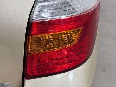 Used 2010 Toyota Highlander 4WD image 29