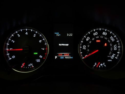 Used 2022 Toyota RAV4 XLE Premium FWD image 21