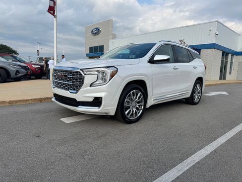 Used 2023 GMC Terrain Denali AWD/4WD image 29