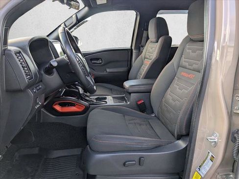 Used 2023 Nissan Frontier PRO-4X w/ Pro Convenience Package image 17