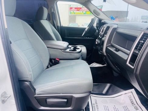 Used 2017 RAM 2500 Tradesman w/ Chrome Appearance Group AWD/4WD image 8