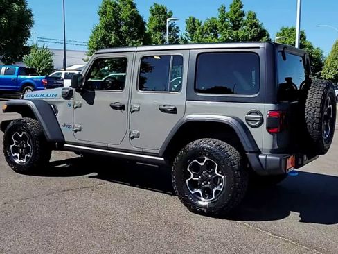 Used 2023 Jeep Wrangler Unlimited Rubicon 4xe w/ Cold Weather Group AWD/4WD image 6