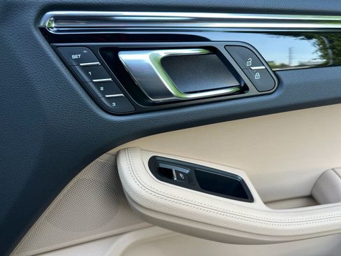 New 2026 Porsche Macan AWD/4WD image 19