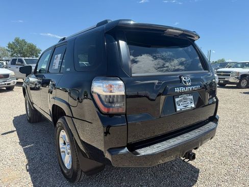 Used 2019 Toyota 4Runner SR5 AWD/4WD image 8