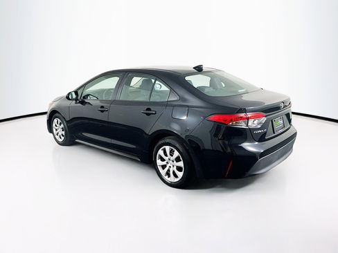 Used 2025 Toyota Corolla LE image 5