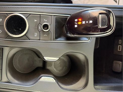 Used 2024 Cadillac XT4 Premium Luxury image 31