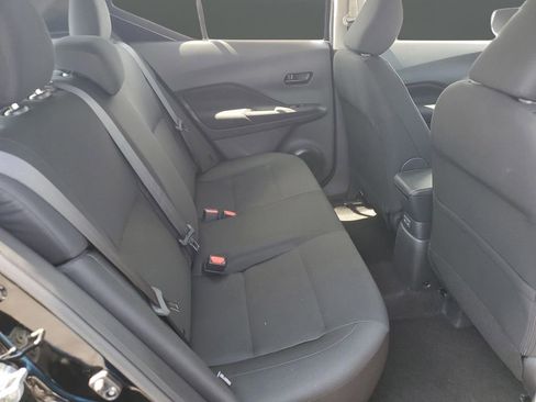 New 2025 Nissan Kicks Play S image 29