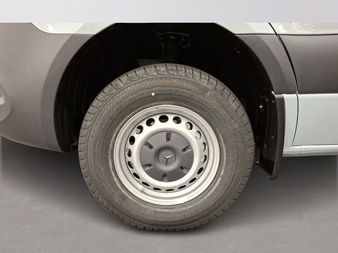 Used 2025 Mercedes-Benz Sprinter 3500 image 7