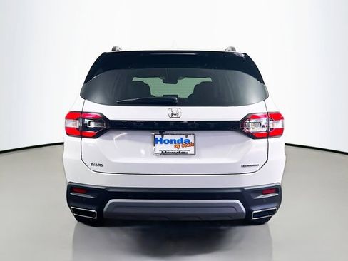 Used 2025 Honda Pilot Touring image 21