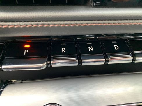 Certified 2024 Lincoln Aviator AWD w/ Premium Package image 18