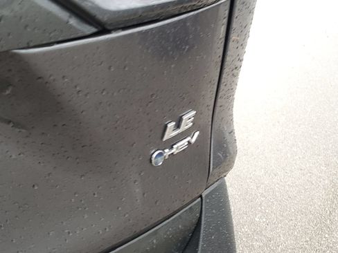 Certified 2025 Toyota RAV4 LE AWD/4WD image 8