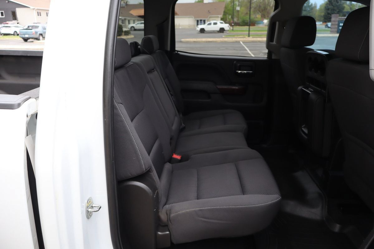 Used 2019 GMC Sierra 2500 SLE w/ Suspension Package, Off-Road AWD/4WD image 21