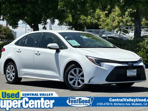 Used 2023 Toyota Corolla LE FWD image 1