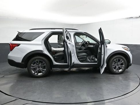 New 2026 Ford Explorer Active w/ Active Comfort Package image 38