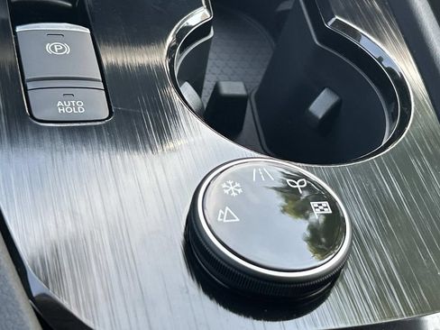 New 2026 Nissan Rogue SV AWD/4WD image 33